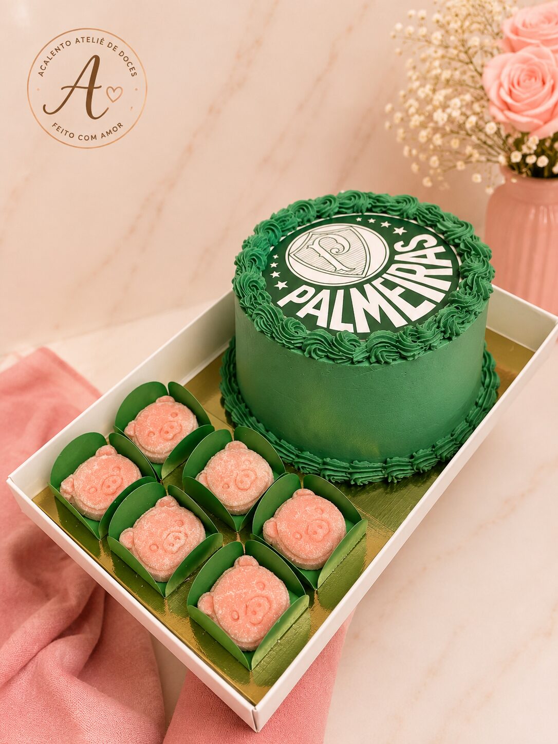 Bento cake verde personalizado em caixa presente